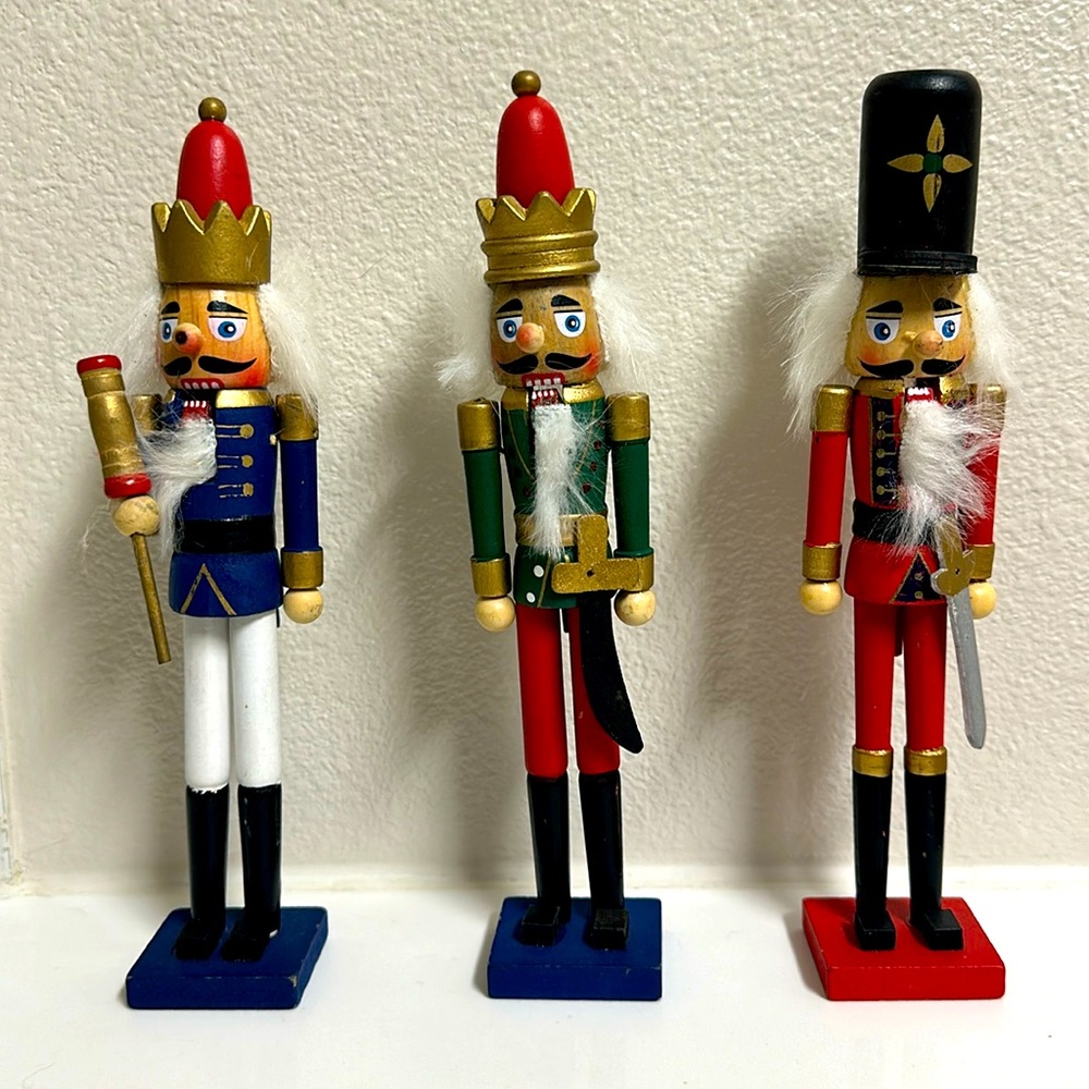 Set of three wooden nutcrackers.